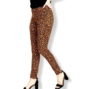 OLD NAVY Mid Rise Pixie Ankle Pants